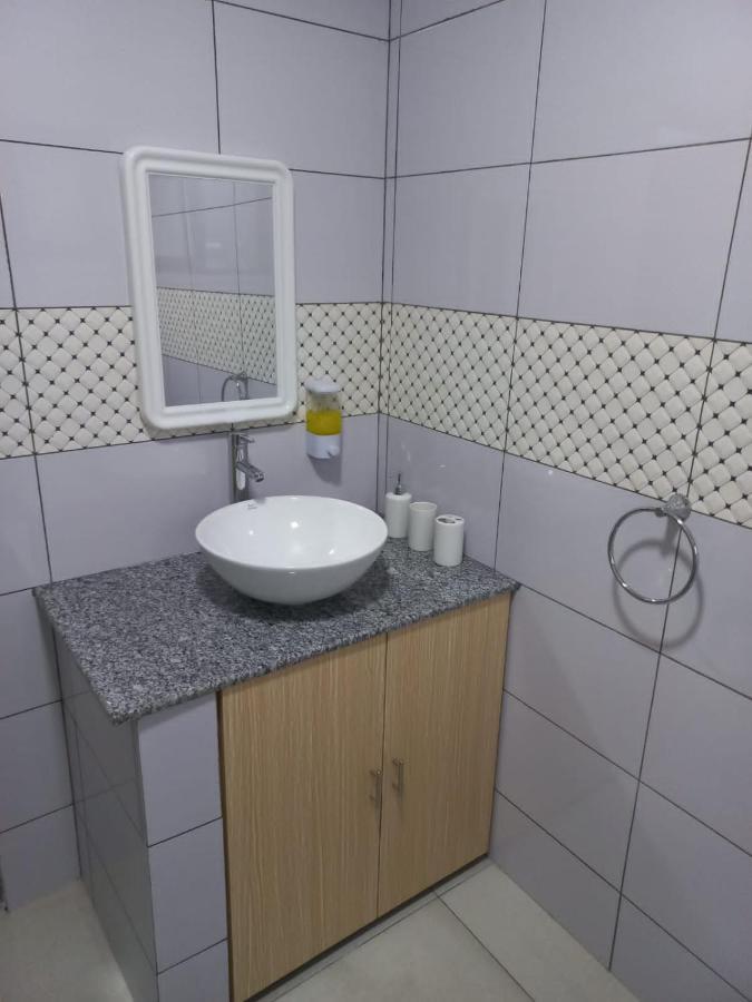 E&E Self Catering Hotell Beau Vallon  Eksteriør bilde