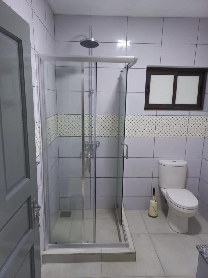 E&E Self Catering Hotell Beau Vallon  Eksteriør bilde